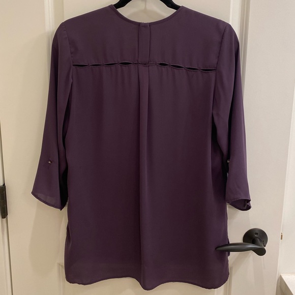 Dynamite Blouse - Picture 2 of 2